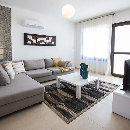 Olivia Villa 63 Pafos Dış mekan fotoğraf